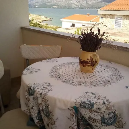 Alex Apartman